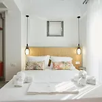 Greystone Aparthotel 4*