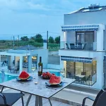 Greystone Aparthotel Paralia Dionysiou