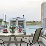 Greystone Aparthotel 4*