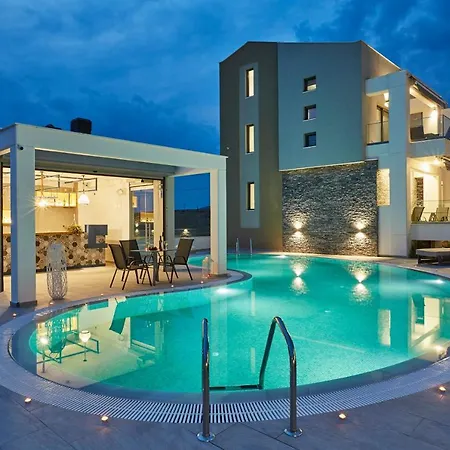 Greystone Aparthotel 4*