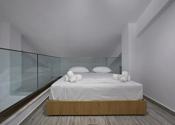 Greystone 4*
