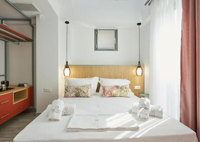 Greystone Aparthotel 4*