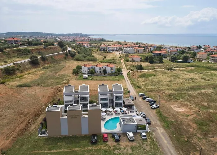 Greystone Aparthotel 4*