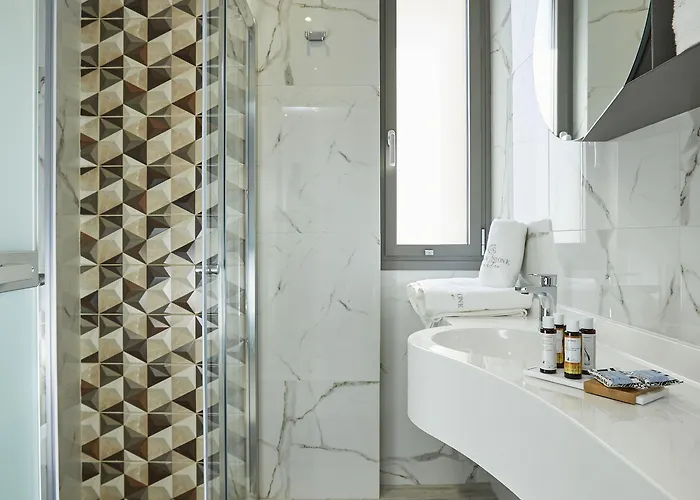 Greystone Paralia Dionisiou