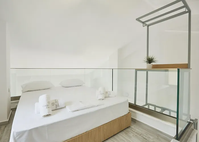 Greystone Paralia Dionisiou