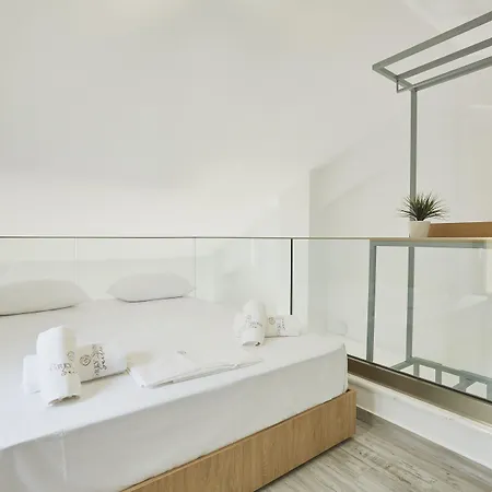 Greystone Paralia Dionisiou