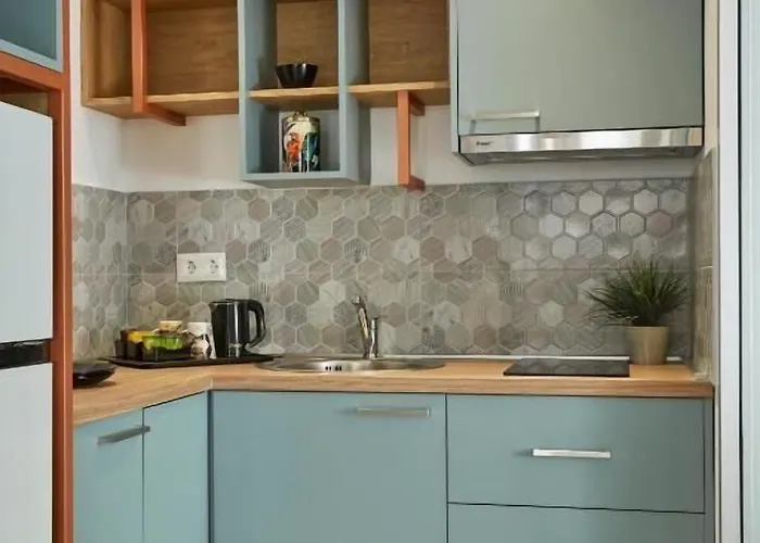 Greystone Apartahotel